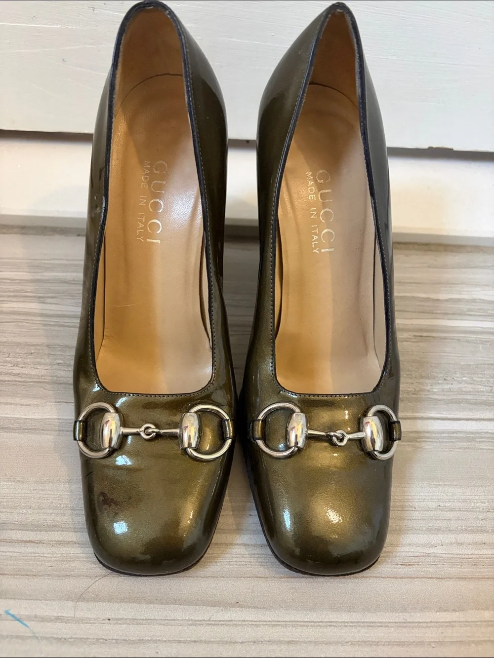 Vintage Gucci Olive Patent Leather Horsebit Pumps in Shiny Olive - Picture 1 of 11